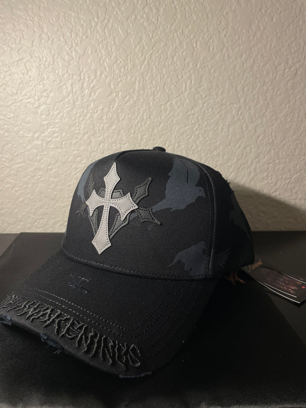 "Holy Ghost" de la marca Rude Awakenings.