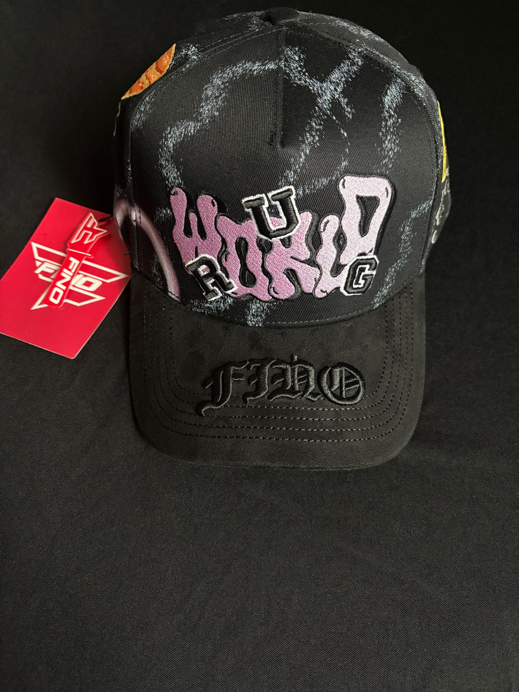 "Rug World" de Gallo Fino x FaZe Rug.