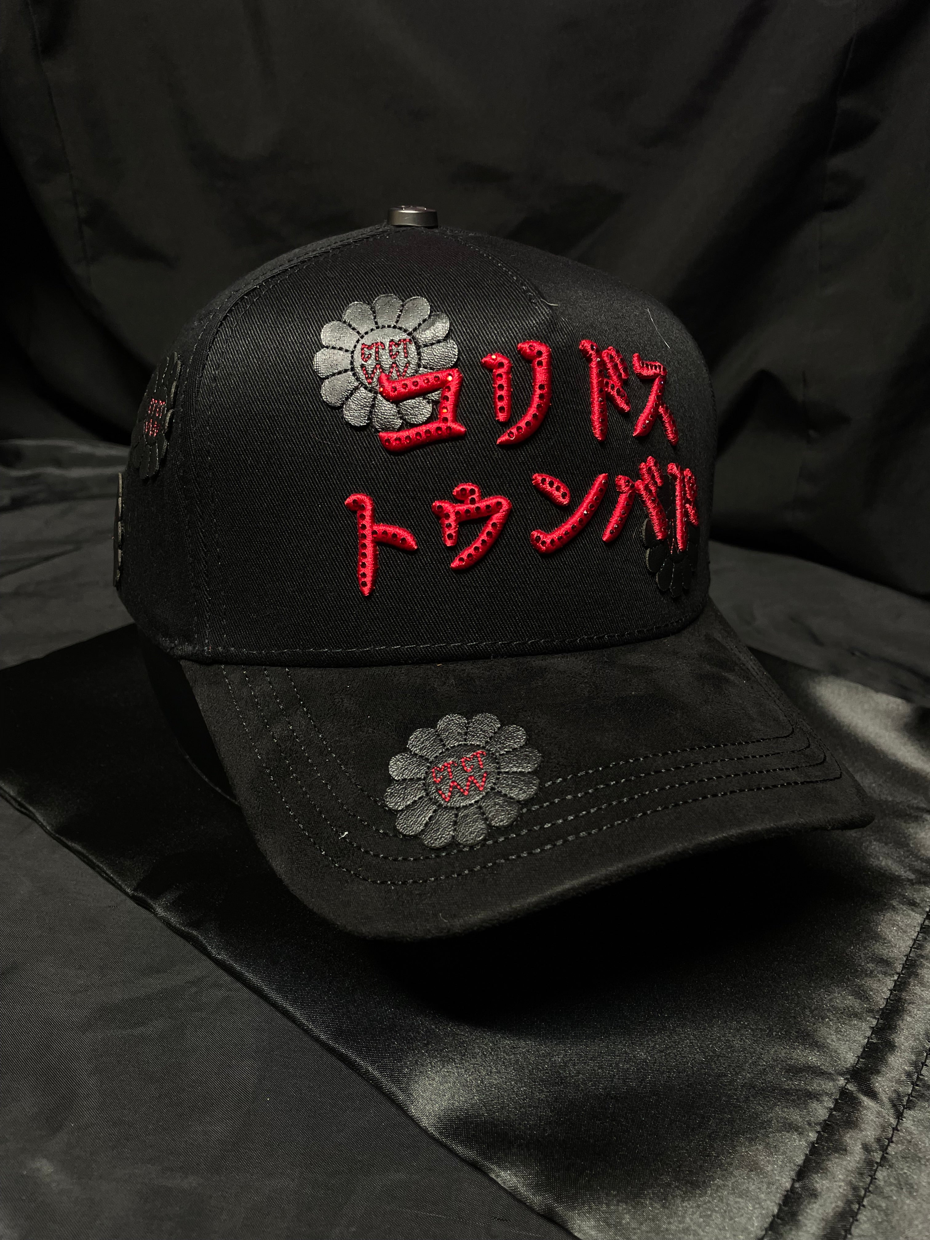Barbas Hats y CT Oriental Tumbado".Muracami.