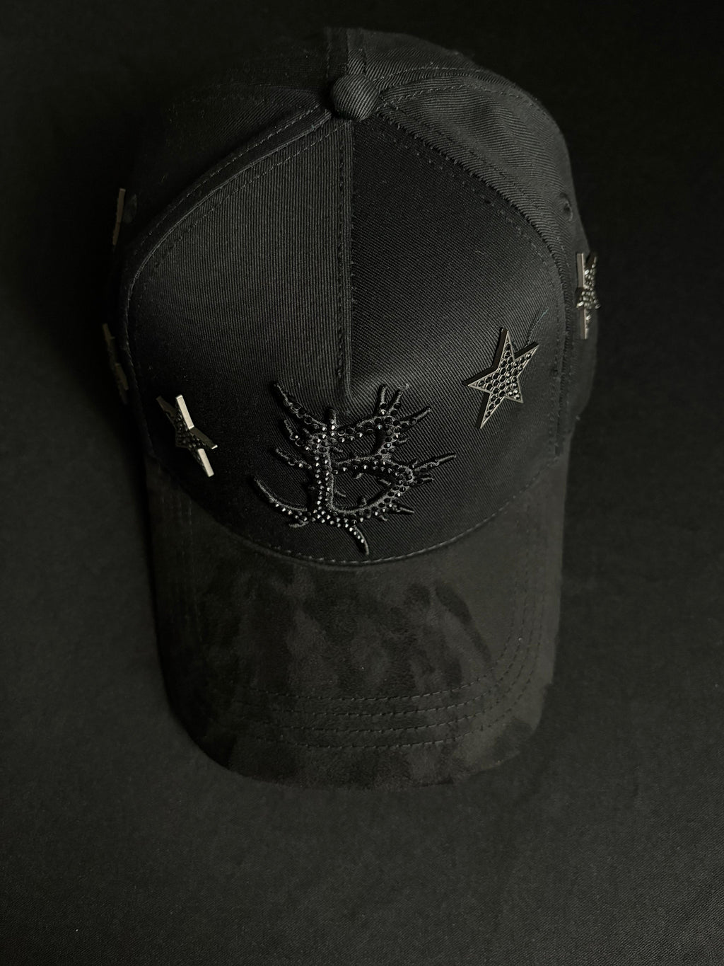 "Dark Nebula". BARBAS HATS.🩶