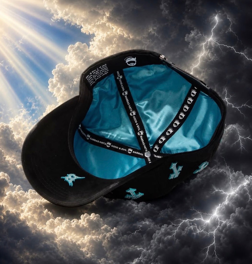 01) Barbas Hats modelo "Heaven"